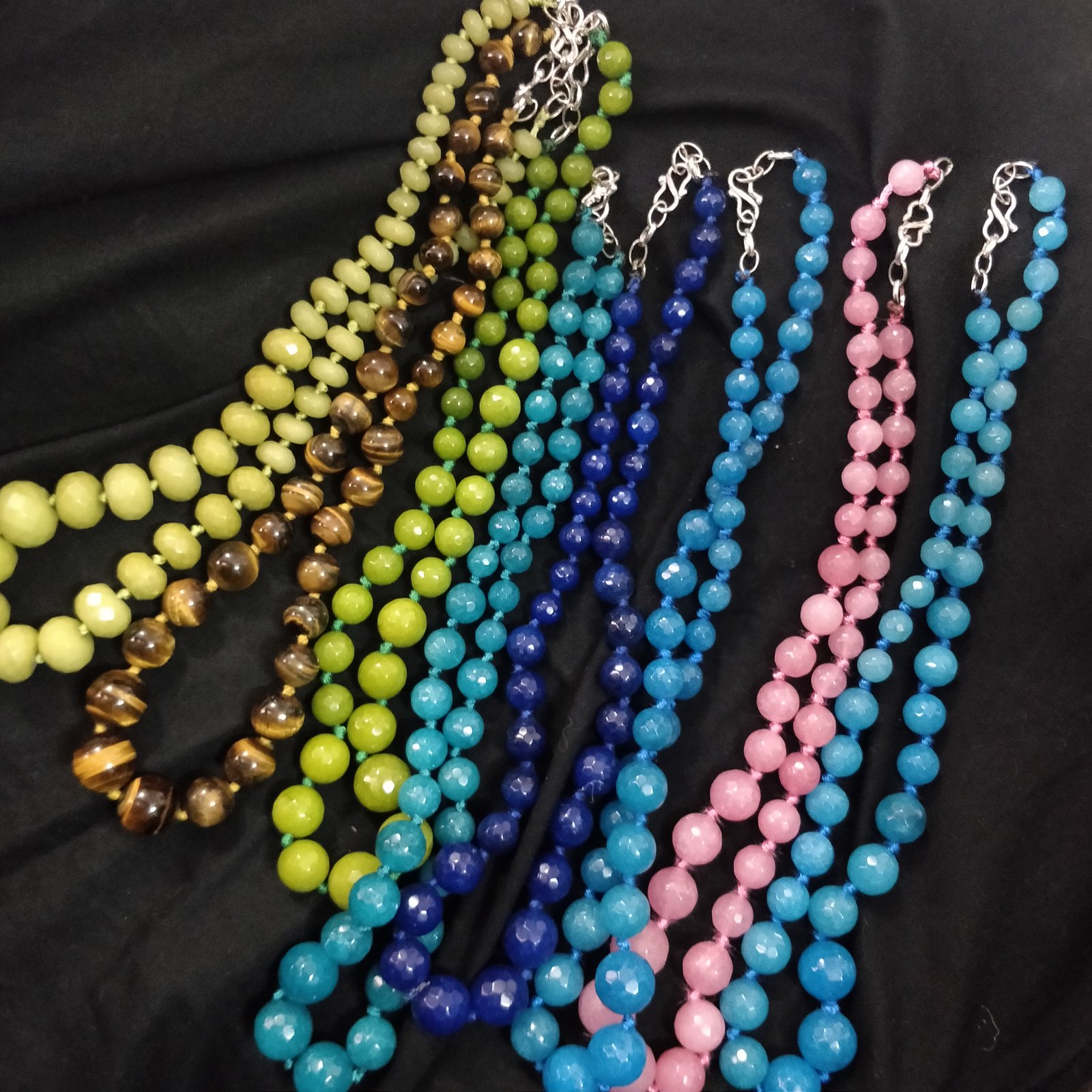 Semi-precious stones Neckpiece