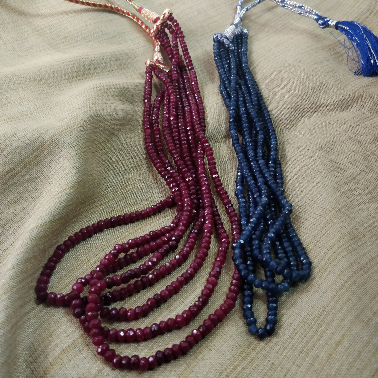 Semi-precious stones Neckpiece