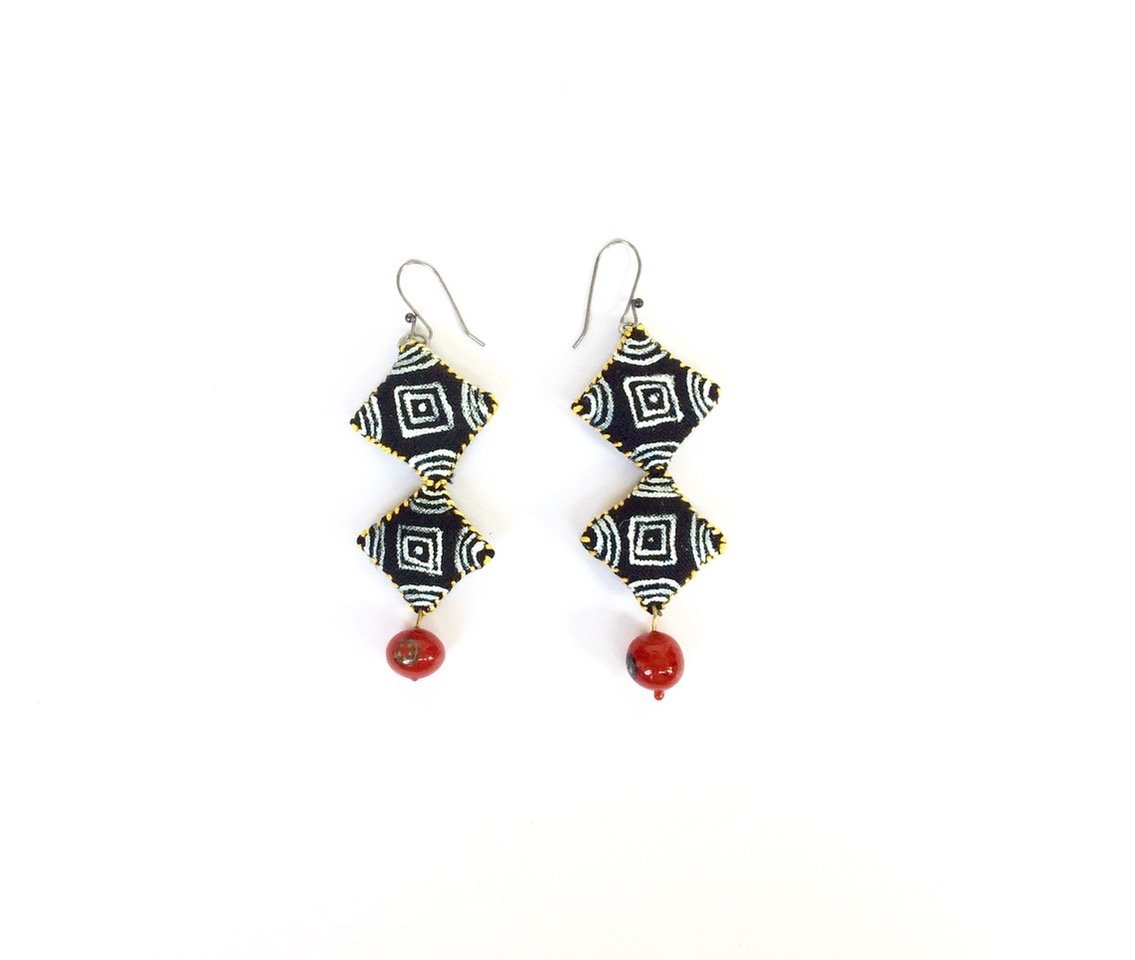 Handcrafted & Handpainted Aipan Earrings with Red Glass Beads