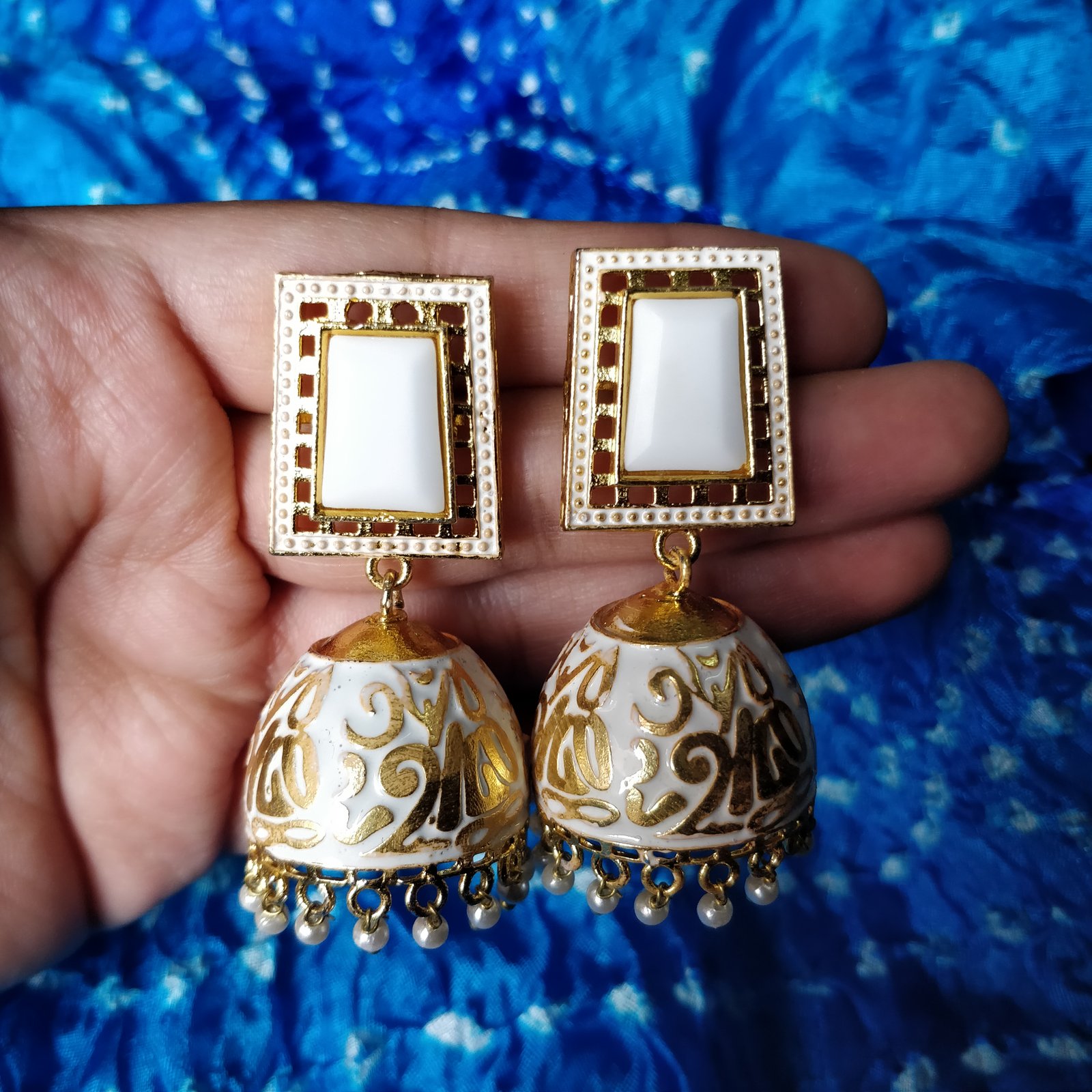 Antique white Color And Golden Embroider with White kundan Dome-Shaped Jhumki