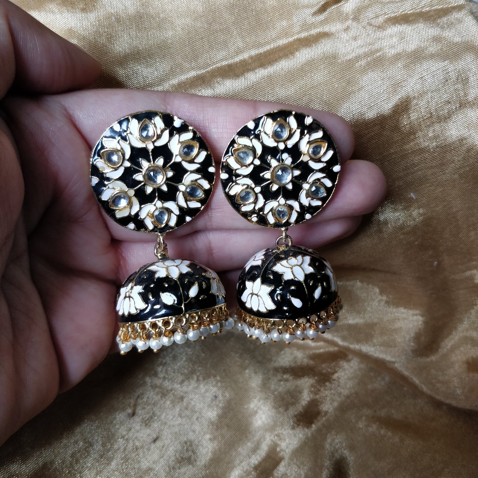 Antique Black Color And white Embroider Dome-Shaped Jhumki